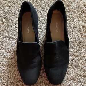 Black wedge shoes